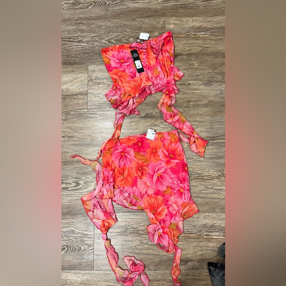 FASHION NOVA SKIRT AND TOP